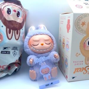 POP MART Labubu Zizi – Have A Seat (New • Foil Unopened)